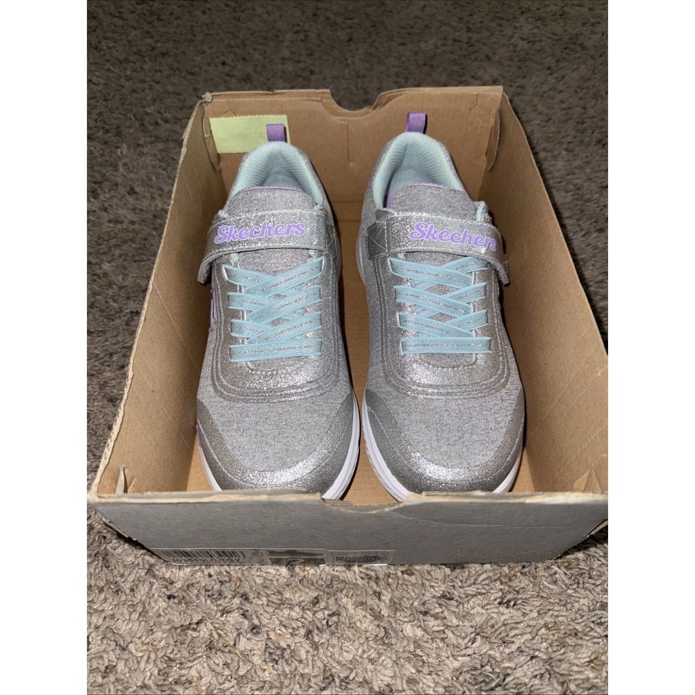 Girls shoes Sketchers Ready to Shine Size 2 - Picture 3 of 5